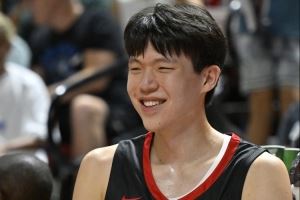 凯莱布-乐福：杨瀚森很有天赋&笑容满面 我很喜欢和他一起打球